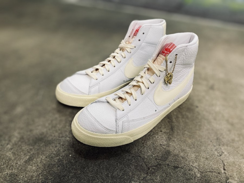 スニーカーのNIKE