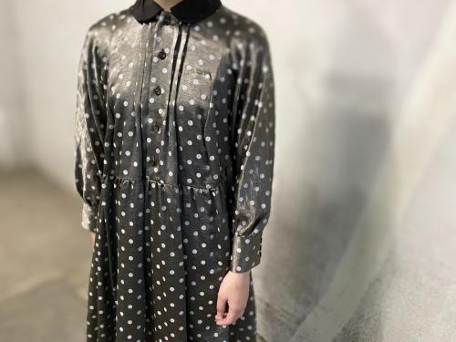 サテンドットシャツワンピースのTC-O009