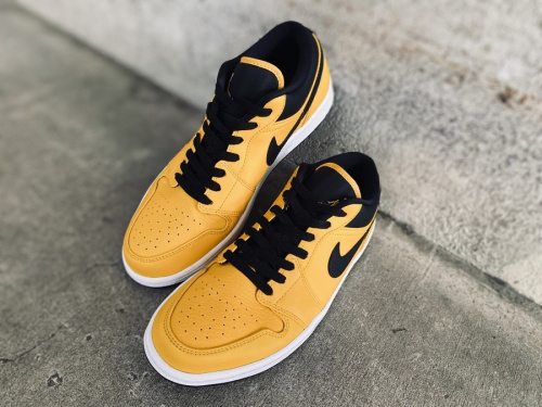 スニーカーのNIKE