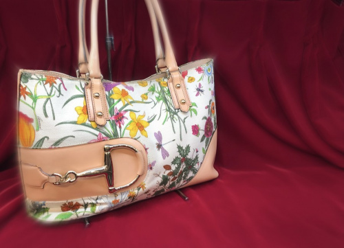 ラグジュアリーブランドのGUCCI