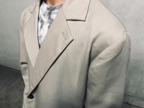 ダブルブレスドテーラードジャケットのカジュアルブランド