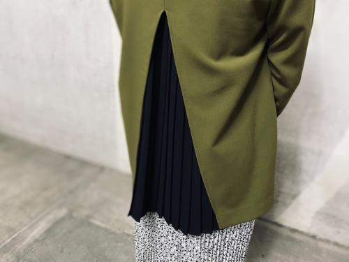 バックプリーツレイヤードトップスの11122-1211