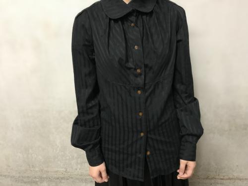 ヴィヴィアンウエストウッドレッドレーベルのストライプシャツ