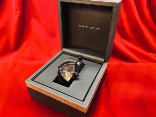 ビジネスアイテムのHAMILTON
