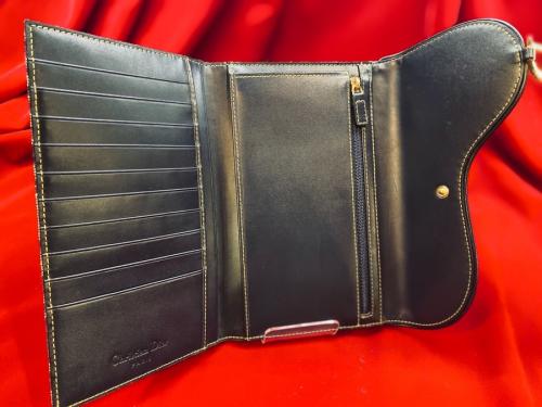 クリスチャン ディオールのトロッターサドルウォレット