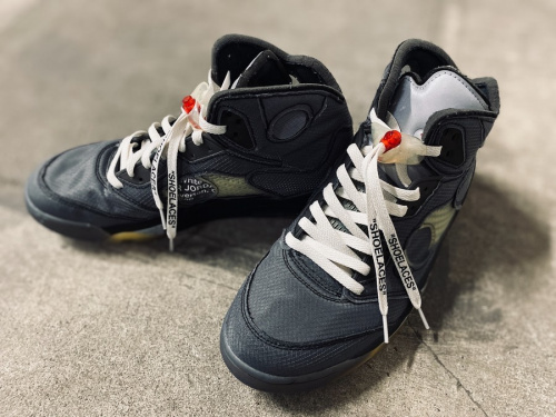 スニーカーのNIKE×Off-White