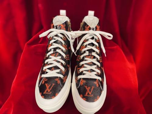 LOUIS VUITTONのルイ ヴィトン