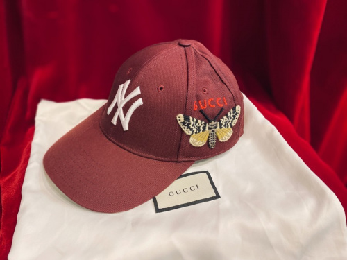 ラグジュアリーブランドのGUCCI × NEW ERA