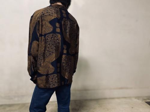 ドリスヴァンノッテンの孔雀オープンカラーシャツ