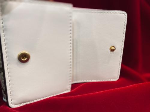 Tモノグラムジャガードエンブロイダリーミニウォレットの三つ折り財布