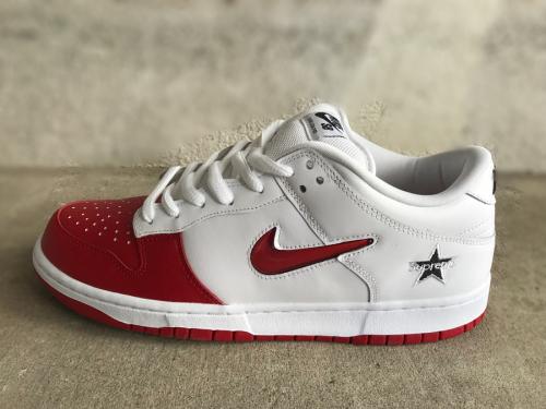 SUPREME×NIKEのシュプリーム × ナイキ