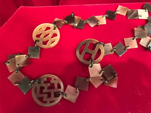 エルメスのレダ バッファローホーン ネックレス