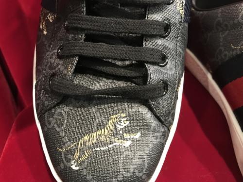 GGスプリームタイガースニーカーの429445