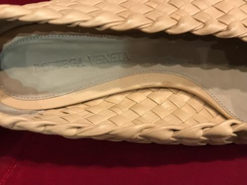 アーモンドシェイプトゥーイントレチャートパンプスのパンプス