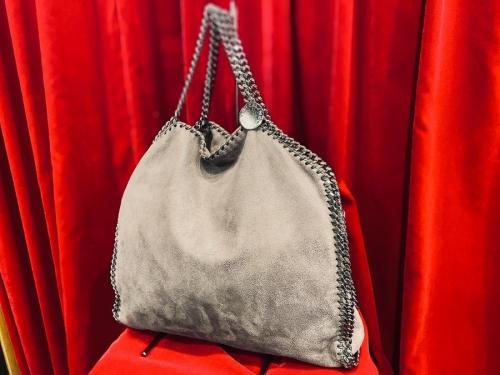 チェーンショルダーバッグ