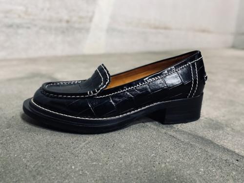 acne studiosのアクネストゥディオズ