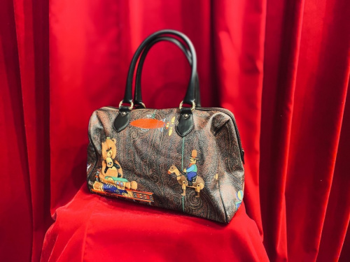 インポートブランドのETRO