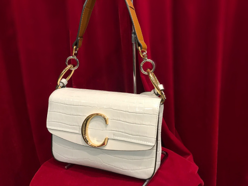ラグジュアリーブランドのChloe