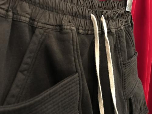 ダークシャドウのクリーチカーゴ ド ローストリング パンツ