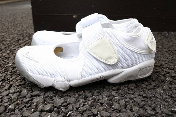 5月4日発売nike名作スニーカー Nike Air Rift ナイキ エア リフト 待望の入荷 15 05 25発行