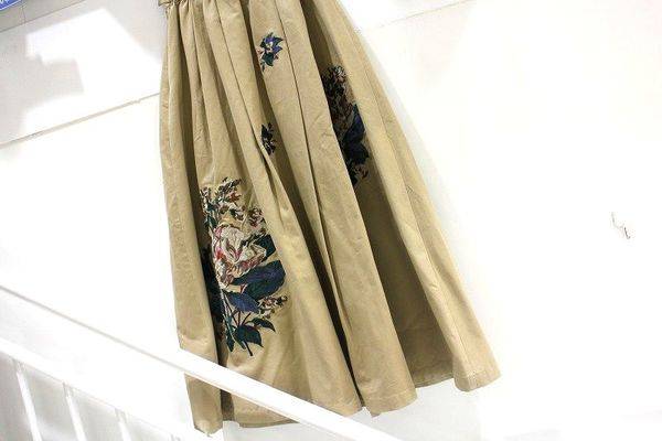 極美品 Lois CRAYON(ロイスクレヨン) ヴェニツィア柄シフォン