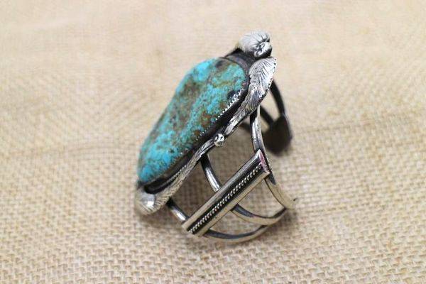 腕周りはコレで決まり。indian jewelry/インディアンジュエリー