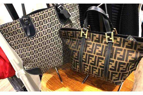 FENDI/フェンディよりレトロモダンなズッカ柄バッグをご紹介致します 