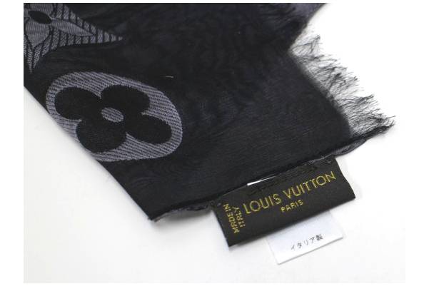 LOUIS VUITTON(ルイ・ヴィトン)よりモノグラム柄ストール入荷