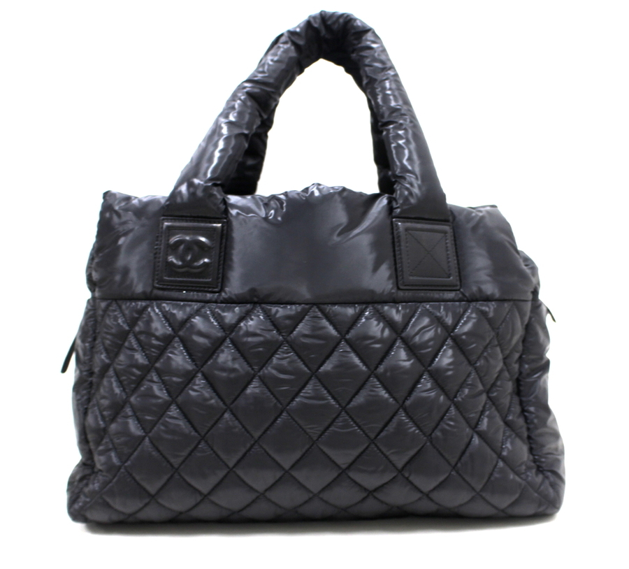 CHANEL 黒 キルティングナイロントートバッグ CHANEL/シャネルナイロンキルティングバッグ入荷。[2019.09.01発行