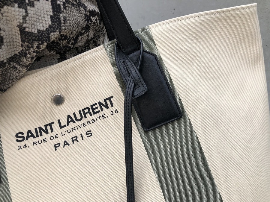 Saint Laurent Paris/サンローランパリ】よりキャンバストート Saint Laurent Paris/サンローランパリ】よりキャンバストート
