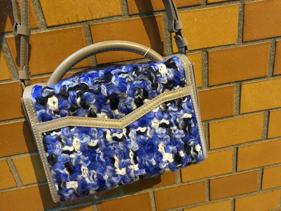 Martin Margiela 11/マルタンマルジェラ11】よりニットデザイン