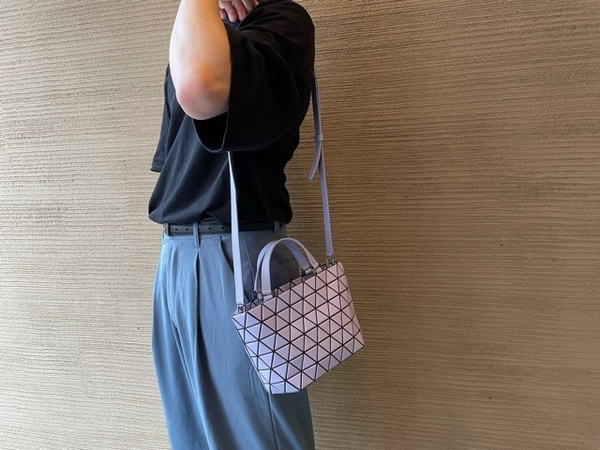Bao Bao Issey Miyakeバオバオ SOLID CRYSTAL MATTE 多色あり BAO BAO ISSEY MIYAKE／バオバオ イッセイミヤケ】CRYSTAL MATTE