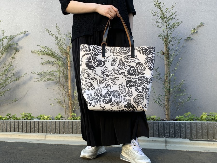 大人気インポートブランド【MARNI / マルニ】 より 花柄プリントトート