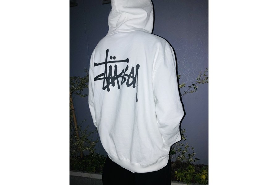 大人気ストリートブランド【STUSSY/ステューシー】よりパーカーが数点 