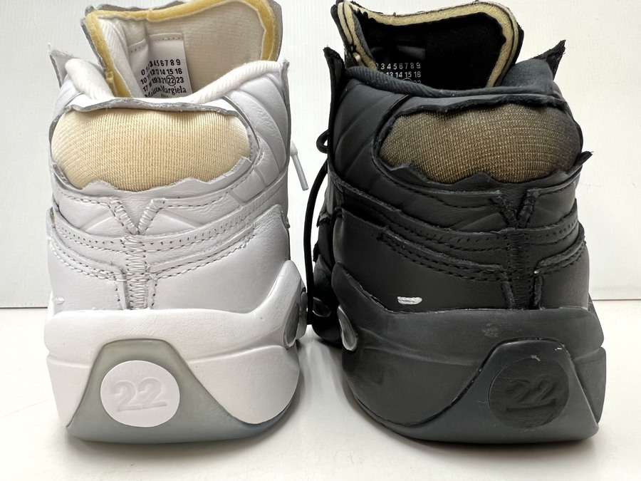 大人気コラボ【Maison Margiela 22 × REEBOK / メゾンマルジェラ