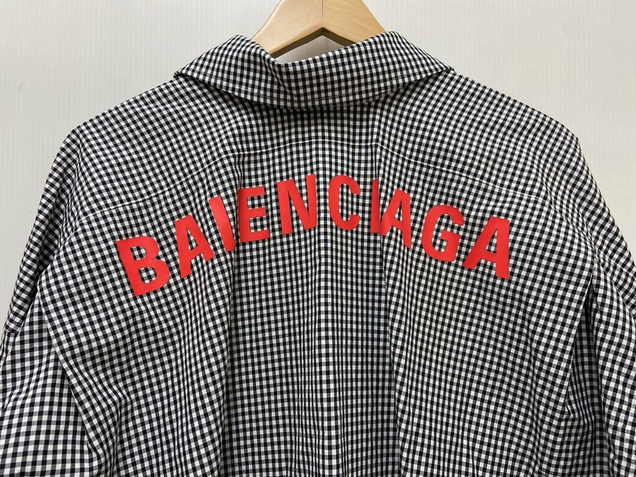 大人気インポートブランド【BALENCIAGA / バレンシアガ】バックロゴ 