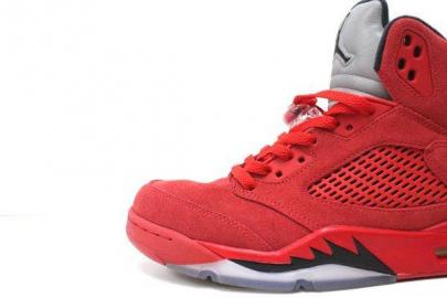 「NIKEのJORDAN 」