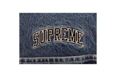 「SUPREMEのシュプリーム 」