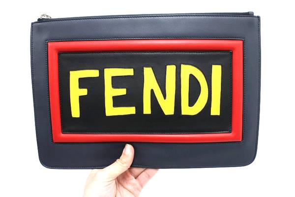「FENDIのフェンディ 」