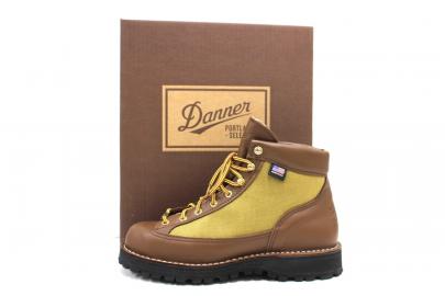 「アメカジブランドのDanner 」