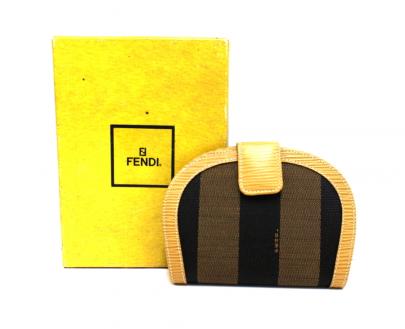 「インポートブランドのFENDI 」