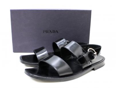 「インポートブランドのPRADA 」