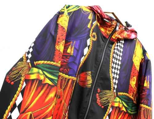 い*ち様 VERSACE ジャケット VERSACE ヴェルサーチ 総柄ナイロンジャケット入荷しました[2019.10.23