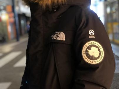 「アウトドアブランドのTHE NORTH FACE 」