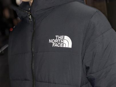 「アウトドアブランドのTHE NORTH FACE 」