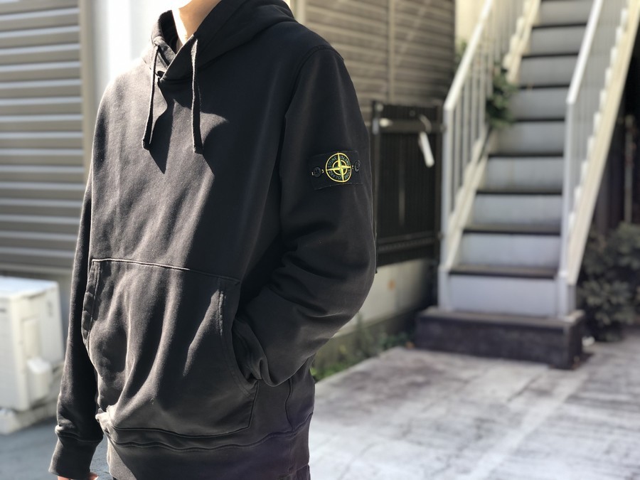 ストーンアイランド　STONE ISLAND パーカー　スウェット