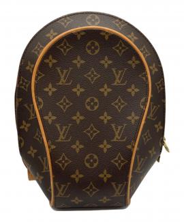 「ラグジュアリーブランドのLOUIS VUITTON 」