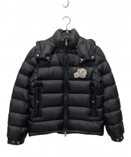 「ラグジュアリーブランドのMONCLER 」