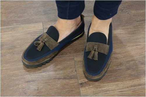 カーディガンのローファー