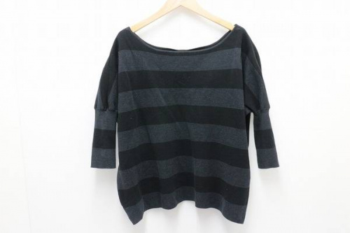 ニットのシャツ